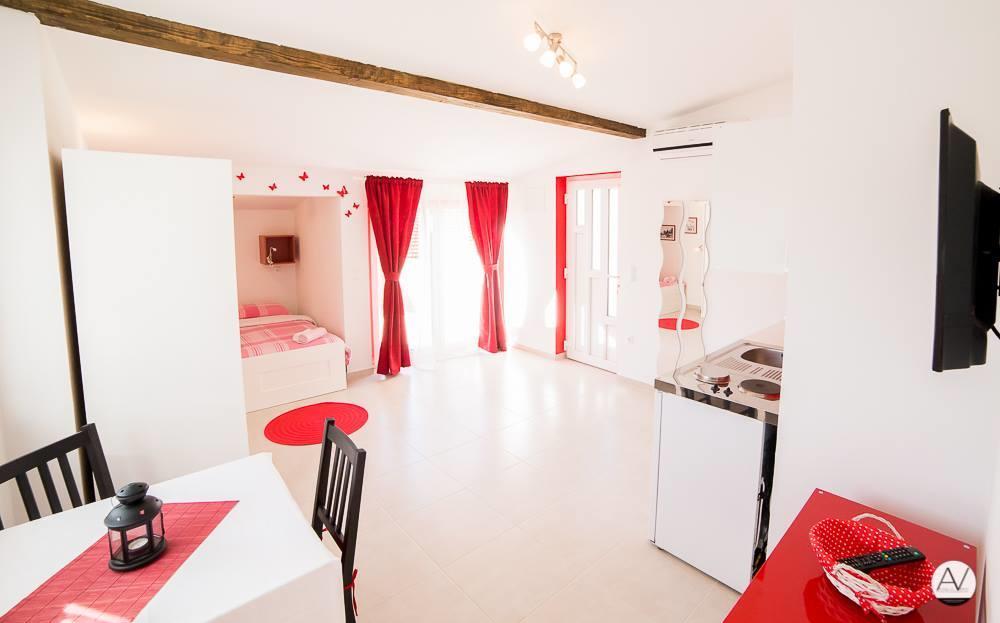 Apartments Zara 佩特坎内 外观 照片