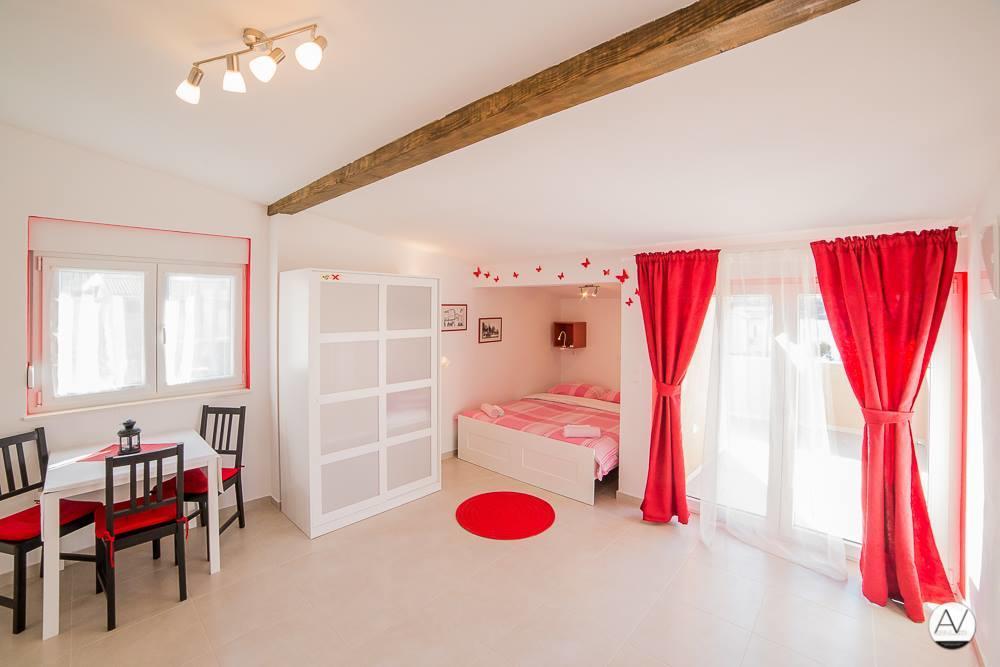 Apartments Zara 佩特坎内 外观 照片