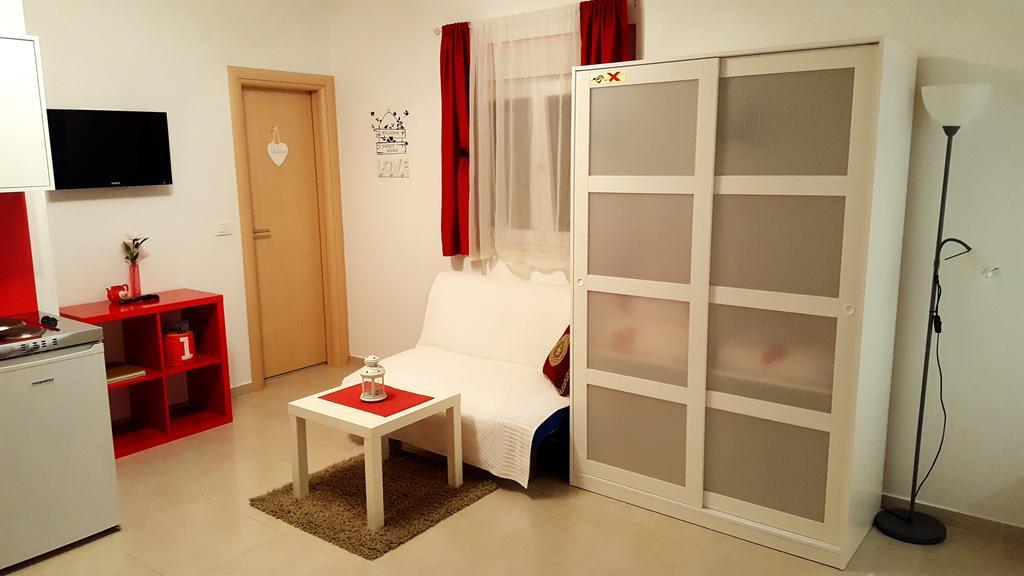 Apartments Zara 佩特坎内 外观 照片